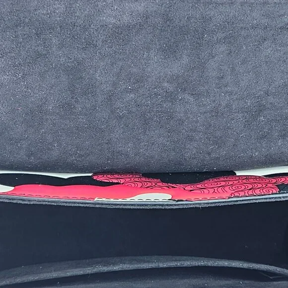 Louis Vuitton Patchwork Waves Twist MM - Picture 9 of 11